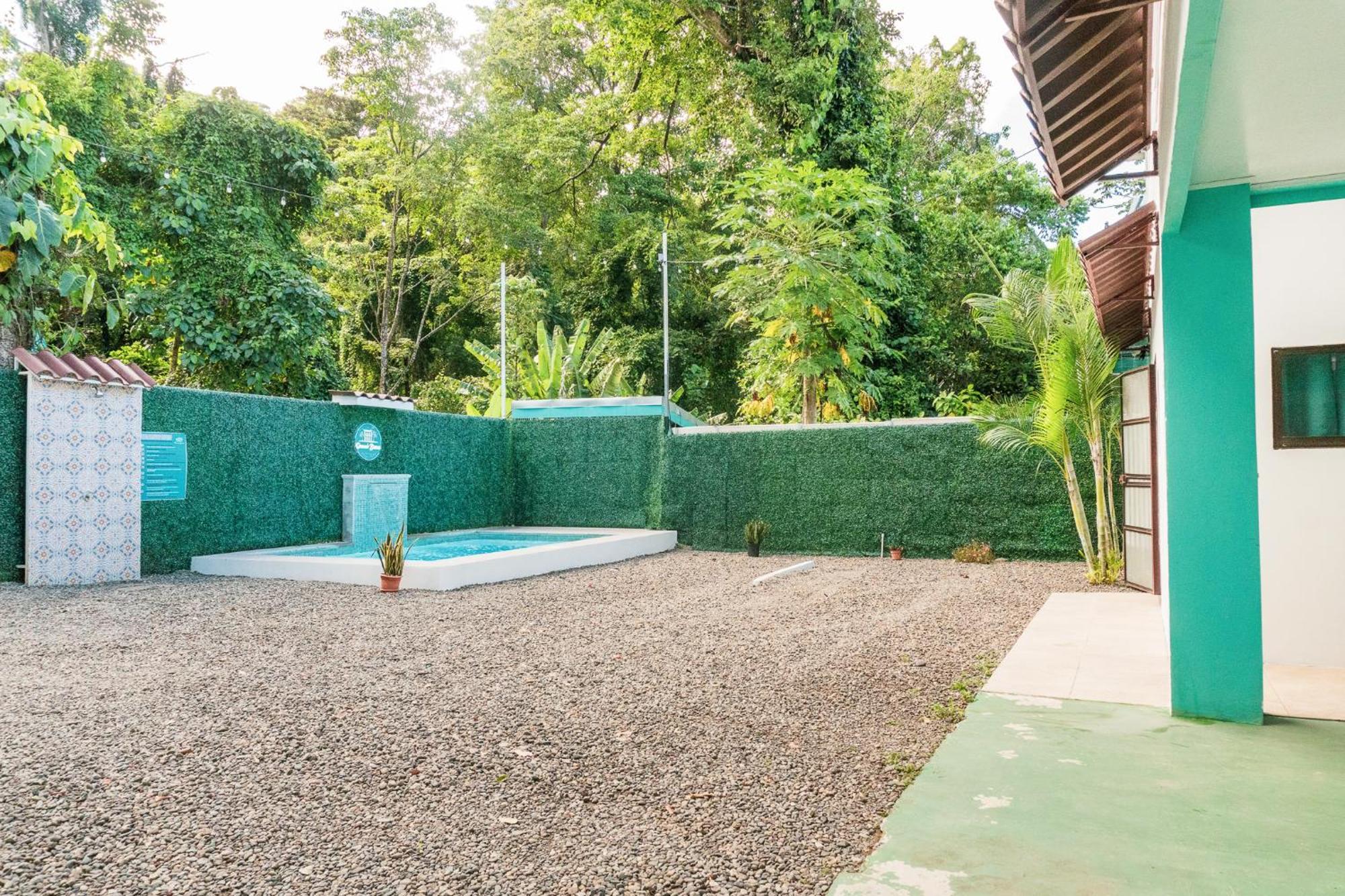 Ocean'S Breeze Apartment And Rooms Puerto Viejo de Talamanca Exterior photo